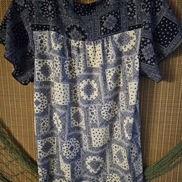 BLOUSE - Picture 2 of 3